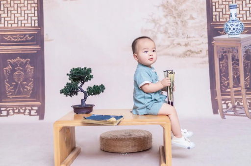 红河宝宝吃迷糊奶如何纠正